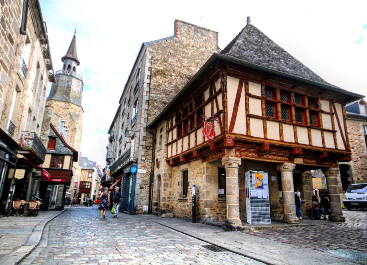 Le Gite De Mireloup Plerguer Bagian luar foto